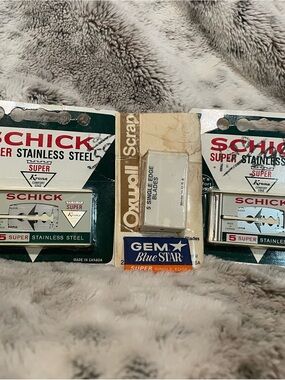 Schick Men's Super Stainless Steel Razor Blades - Green Packaging made in Canada